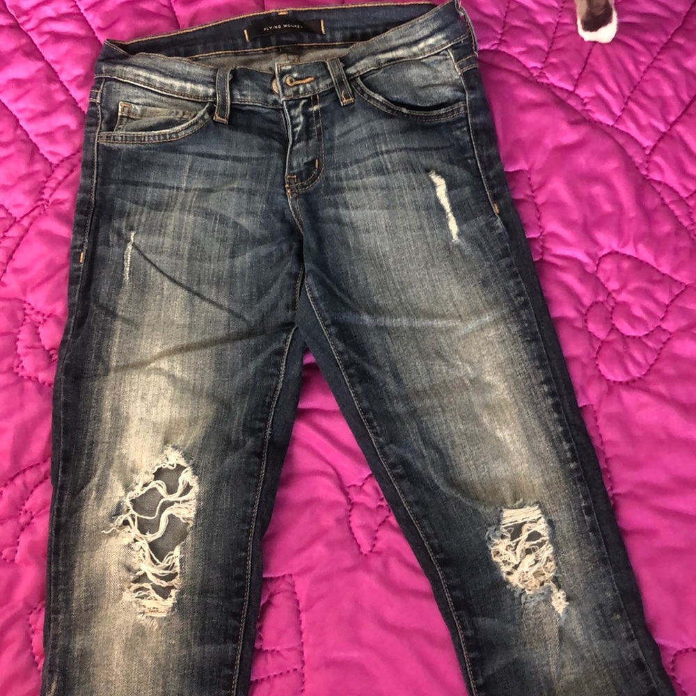 Ripped skinny jeans